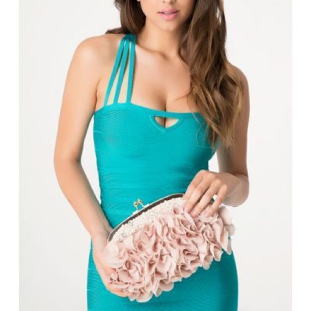 Bebe Clutch Rose Ruffles Silvana NATURAL